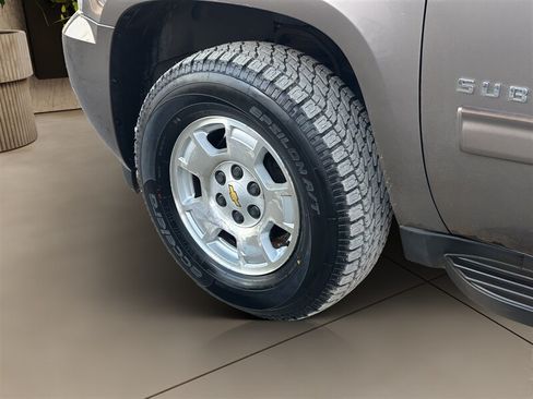 Used 2012 Chevrolet Suburban LT AWD/4WD image 17