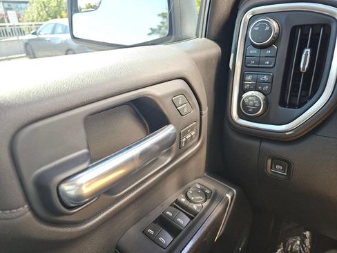 Used 2019 Chevrolet Silverado 1500 LTZ AWD/4WD image 31