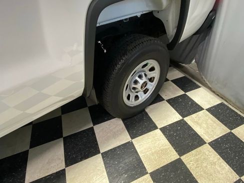 Used 2019 GMC Sierra 2500 4x4 Double Cab w/ Sierra Convenience Package image 3