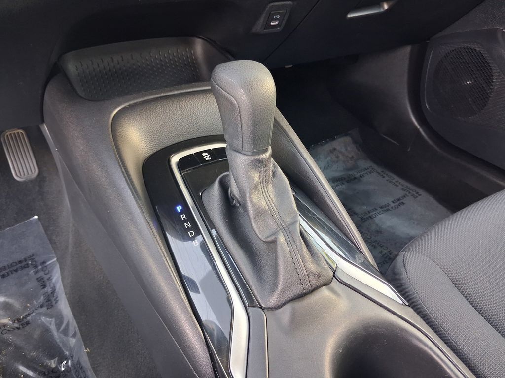 Used 2025 Toyota Corolla LE FWD image 22