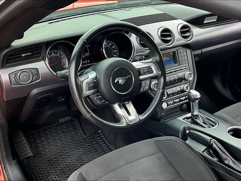 Used 2015 Ford Mustang Coupe RWD image 5