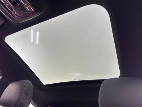 Used 2022 Mercedes-Benz A 220 w/ AMG Line image 11