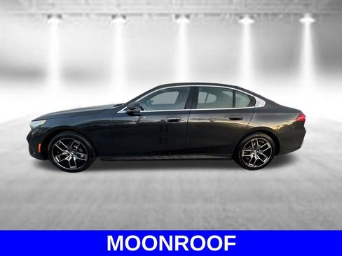 Used 2026 BMW 530i RWD image 8