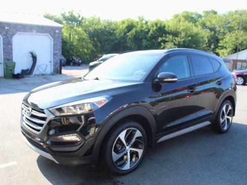 Used 2018 Hyundai Tucson Value AWD/4WD image 1