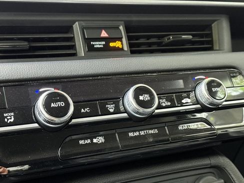 Certified 2025 Honda Pilot EX-L image 21