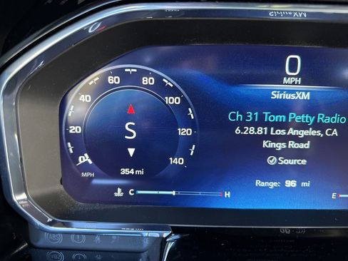 Used 2026 Chevrolet Silverado 1500 ZR2 image 36