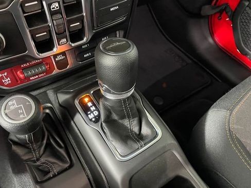New 2026 Jeep Gladiator Mojave AWD/4WD image 9