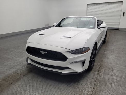 Used 2018 Ford Mustang Premium image 15