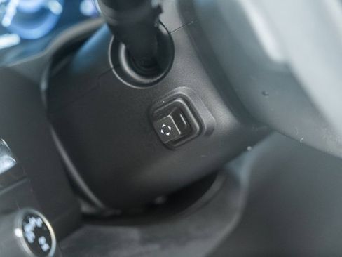 Used 2018 Cadillac Escalade ESV Platinum image 45