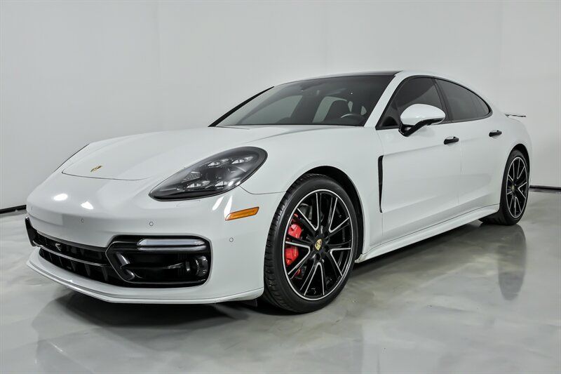 Used 2020 Porsche Panamera GTS AWD/4WD image 5