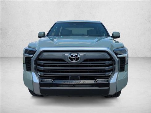 Used 2025 Toyota Tundra Limited AWD/4WD image 2