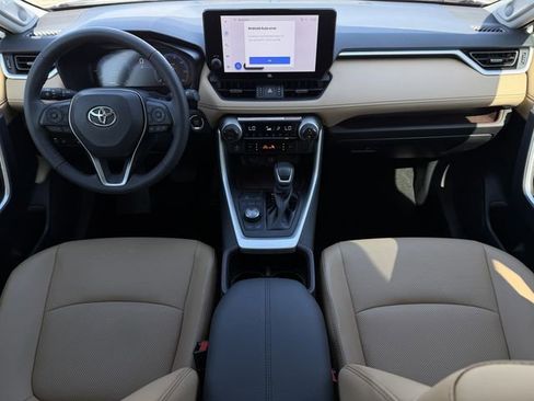 Used 2024 Toyota RAV4 Limited image 10