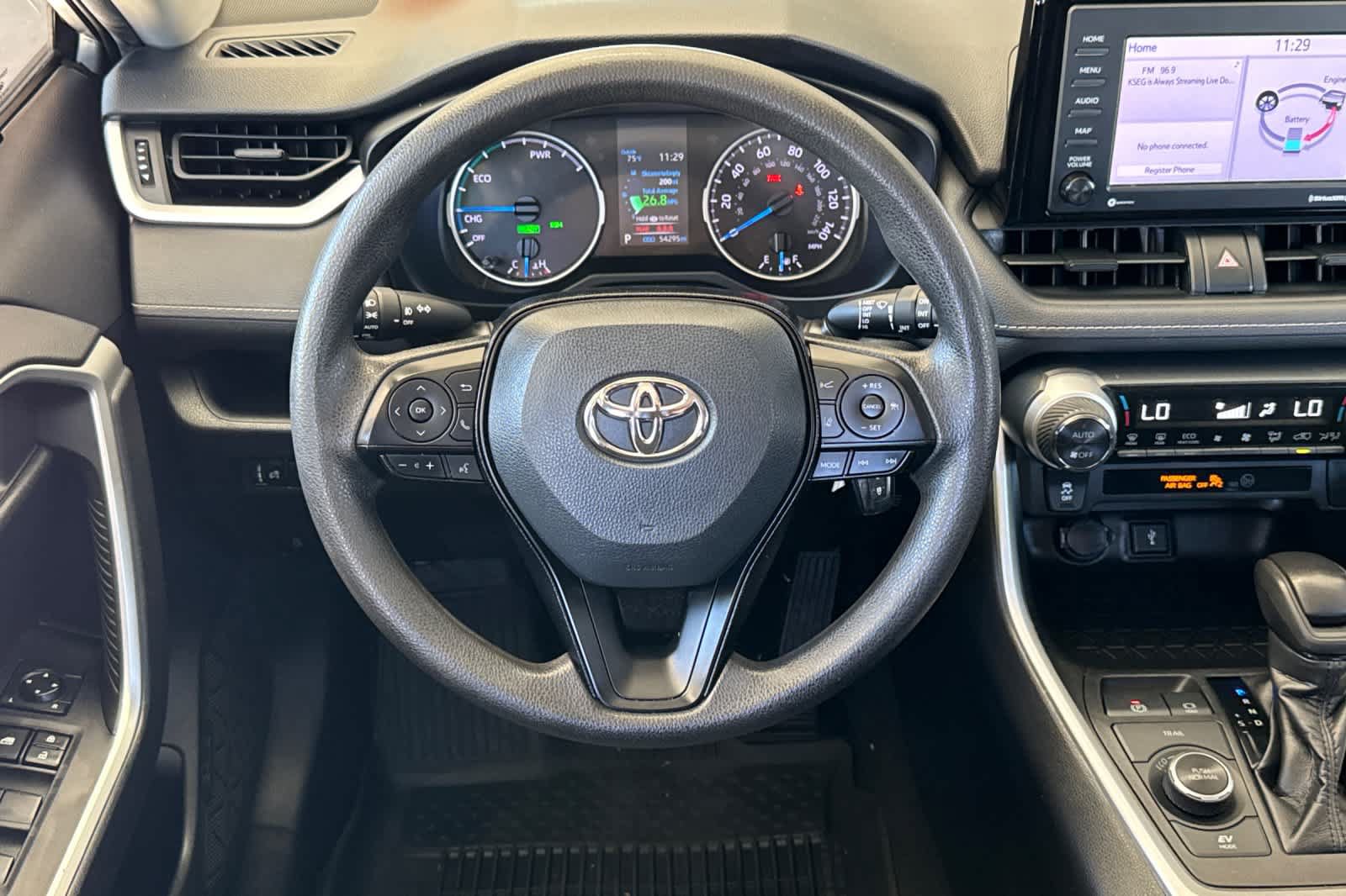 Used 2021 Toyota RAV4 XLE AWD/4WD image 15