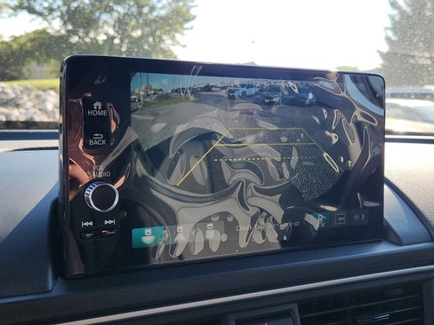 New 2025 Honda Pilot Touring image 14