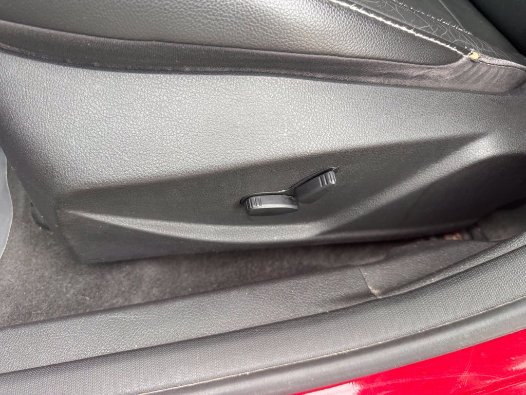 Used 2013 Ford Focus SE FWD image 12