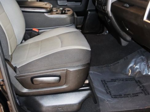 Used 2022 RAM 1500 Classic SLT image 56