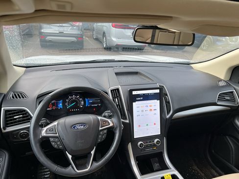 Used 2023 Ford Edge SEL w/ Convenience Package image 10
