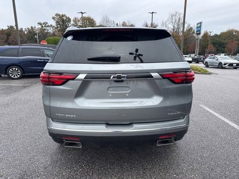 Used 2023 Chevrolet Traverse Premier image 6