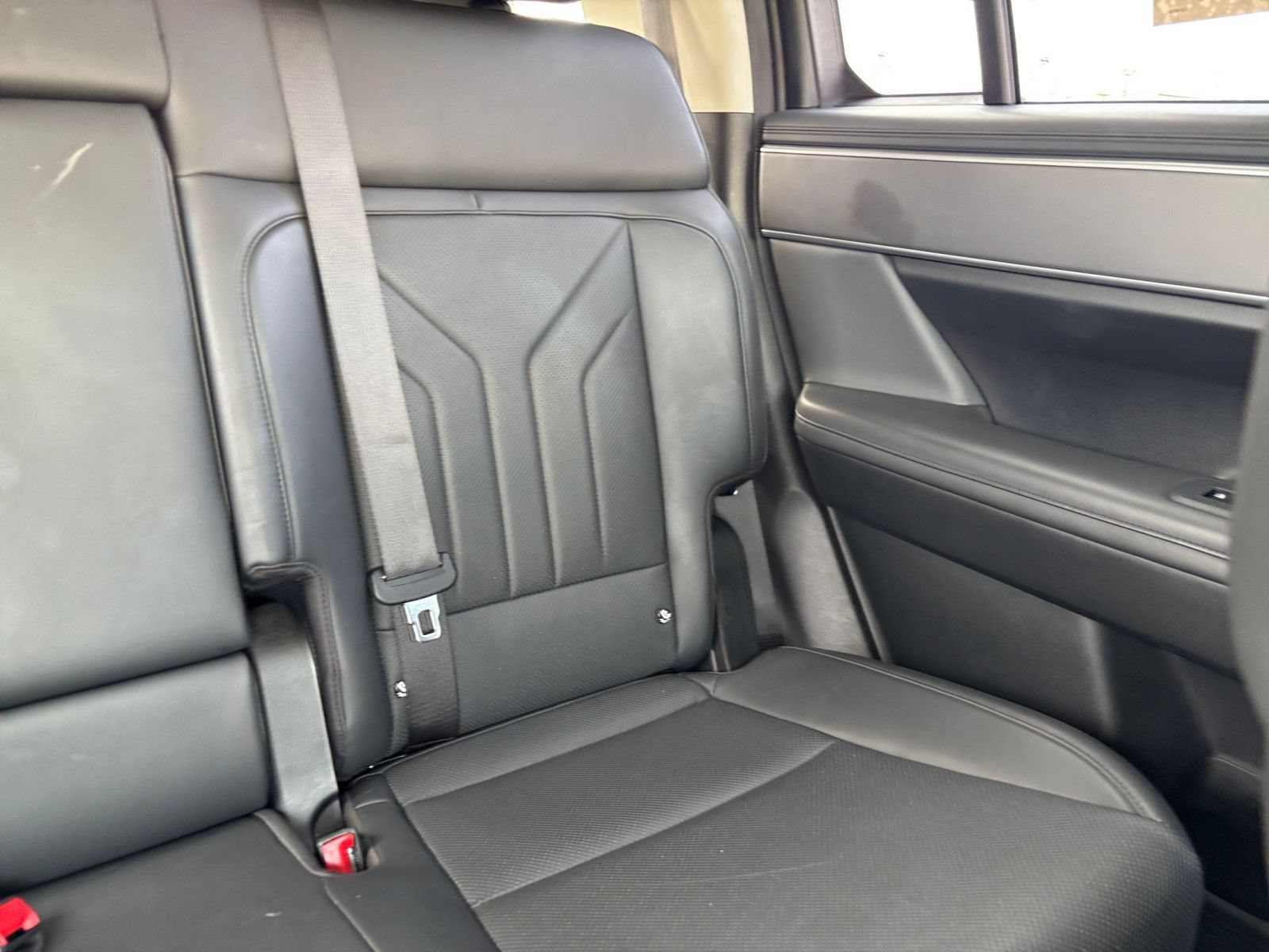 Used 2025 Hyundai Santa Fe SEL AWD/4WD image 35