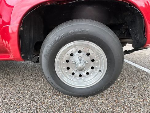 Used 1994 Toyota Pickup 2WD Regular Cab image 26