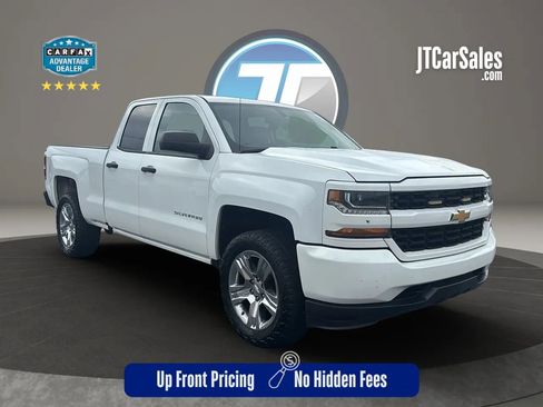 Used 2017 Chevrolet Silverado 1500 Custom w/ Custom Convenience Package AWD/4WD image 1