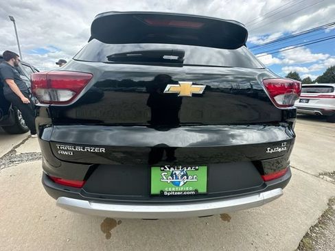 Used 2025 Chevrolet TrailBlazer LT AWD/4WD image 33