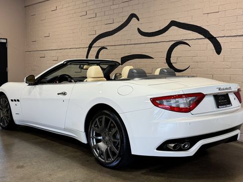 Used 2011 Maserati GranTurismo Convertible RWD image 15
