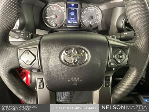 Used 2022 Toyota Tacoma TRD Sport w/ Technology Package image 45