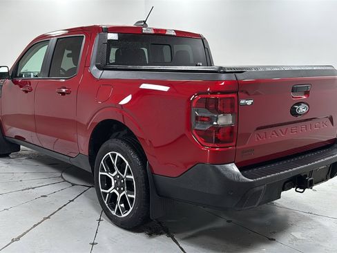 Used 2025 Ford Maverick Lariat w/ 4K Tow Package image 7