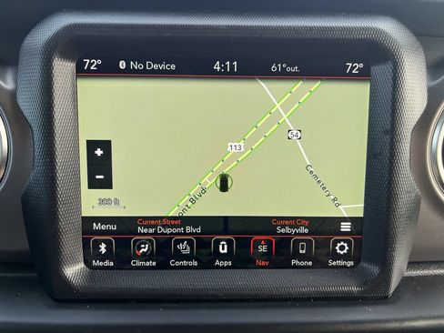 Used 2022 Jeep Wrangler Rubicon w/ Cold Weather Group AWD/4WD image 19
