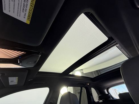 Used 2022 BMW X5 sDrive40i w/ M Sport Package RWD image 15