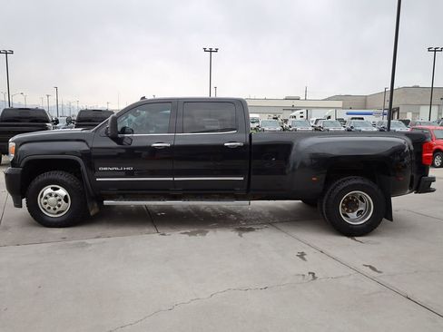 Used 2015 GMC Sierra 3500 Denali w/ Duramax Plus Package image 3