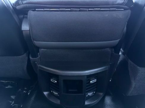 Used 2024 RAM 3500 Tradesman w/ Chrome Appearance Group AWD/4WD image 27