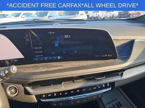 Used 2024 Cadillac XT4 Sport image 40