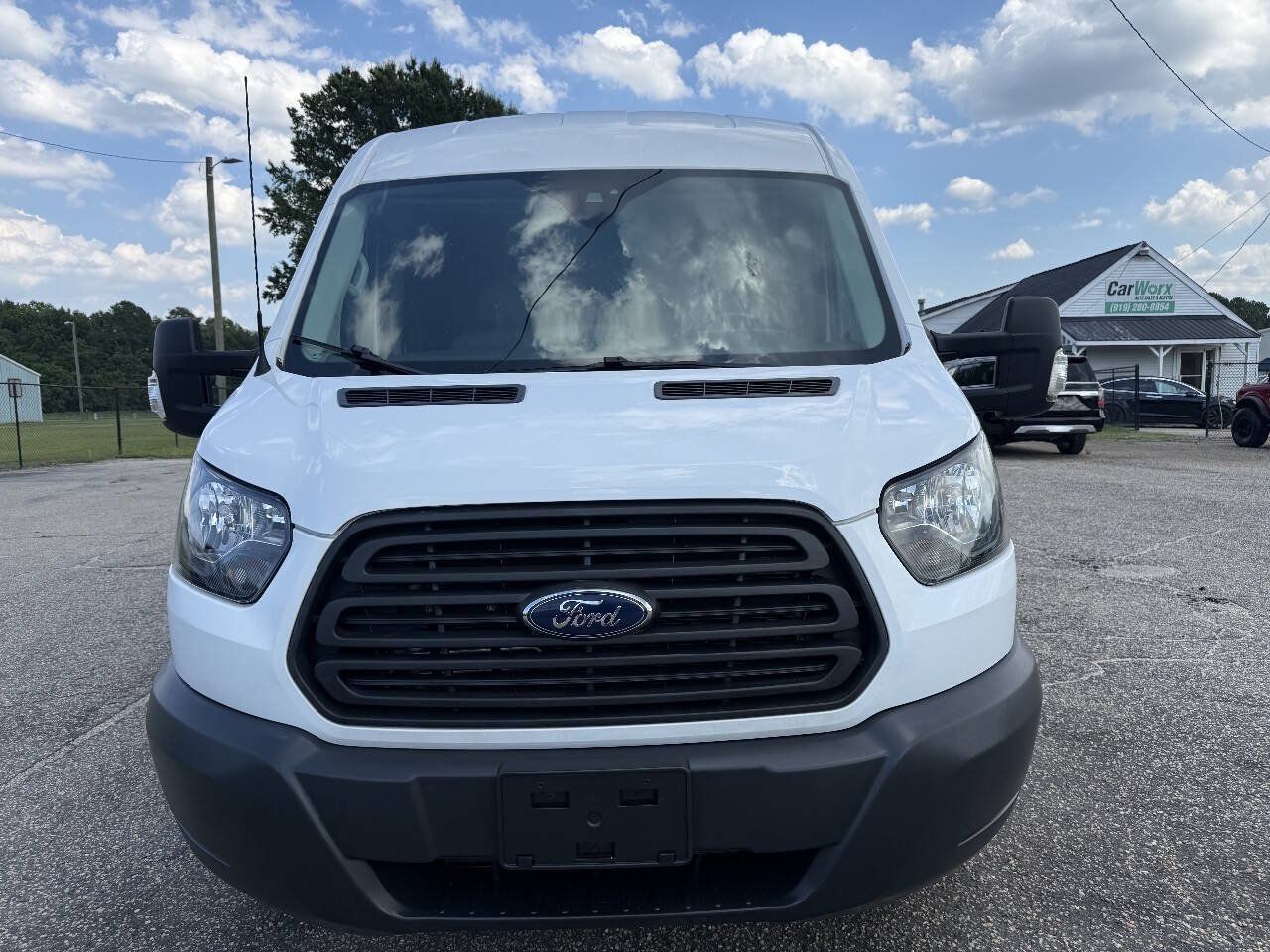 Used 2018 Ford Transit 350 148 Medium Roof RWD image 4