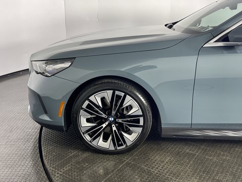 Certified 2025 BMW 540i xDrive image 4