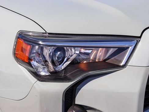 Certified 2023 Toyota 4Runner TRD Off-Road Premium w/ Off Road Premium Plus Package AWD/4WD image 12