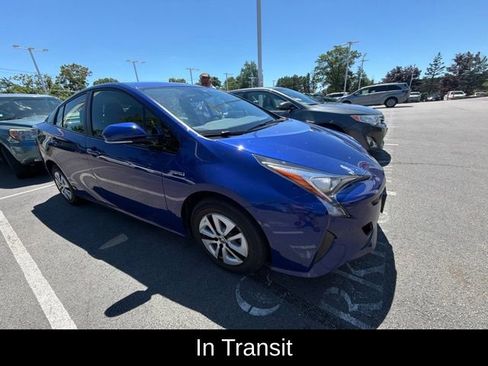Used 2017 Toyota Prius Two w/ Prius Two Safety Plus Package FWD image 5