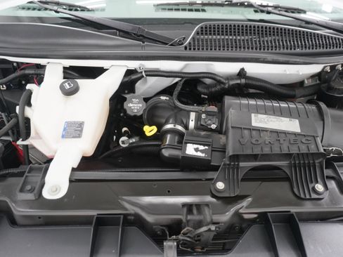 Used 2017 Chevrolet Express 3500 Extended image 19
