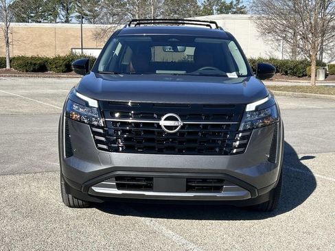 New 2026 Nissan Pathfinder Platinum AWD/4WD image 2