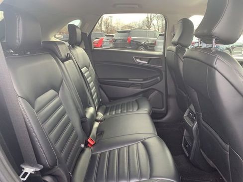 Used 2024 Ford Edge SEL image 12