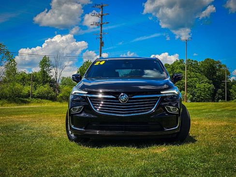 Used 2024 Buick Enclave Essence w/ LPO, Cargo Package AWD/4WD image 8