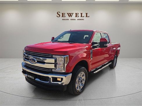 Used 2018 Ford F250 Lariat w/ Lariat Value Package image 1