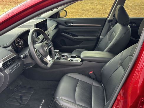 Used 2023 Nissan Altima 2.5 SL image 8