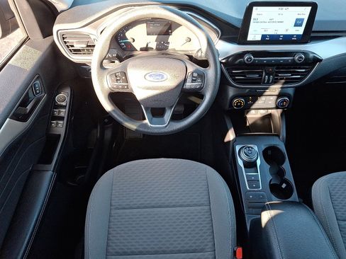Certified 2022 Ford Escape SE image 12