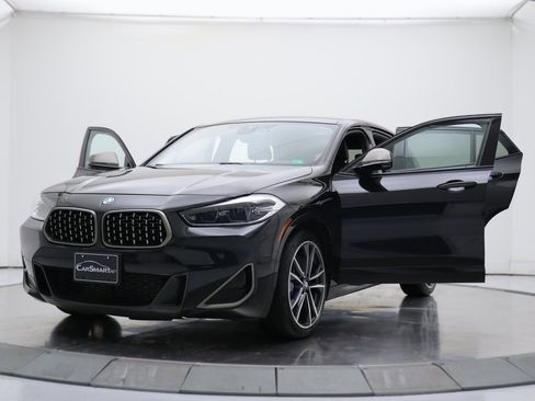 Used 2022 BMW X2 M35i image 11