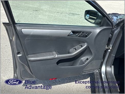 Used 2017 Volkswagen Jetta S FWD image 12