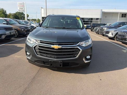 Used 2018 Chevrolet Traverse LT AWD/4WD image 2