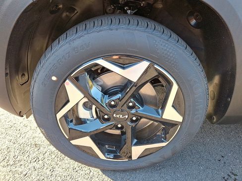 New 2026 Kia Seltos EX image 4