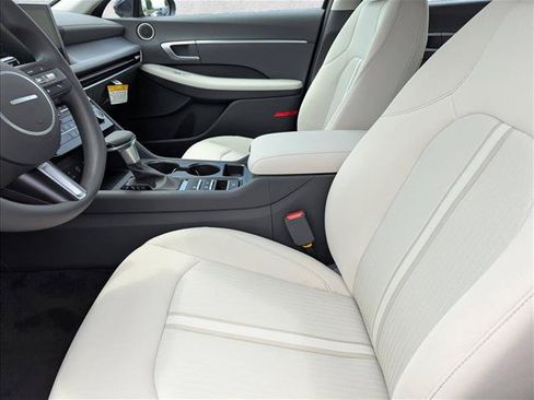 New 2026 Hyundai Sonata SE FWD image 22
